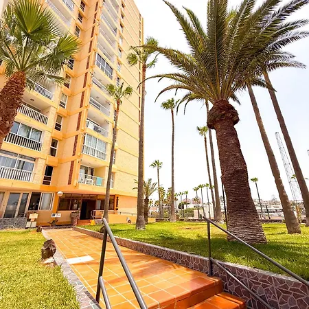 Torres De Yomely - M6g Playa de las Americas (Tenerife)